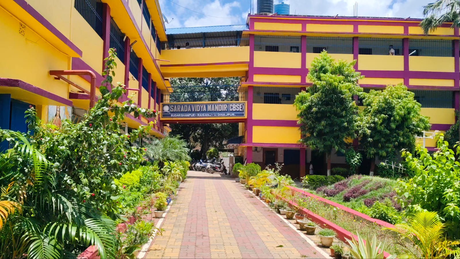 সিবিএসসি দশমে অভাবনীয় সাফল্য সারদা বিদ্যামন্দির ইংরেজি মাধ্যমের, সর্বোচ্চ নম্বর পেল অরুনিকা ঘোষ