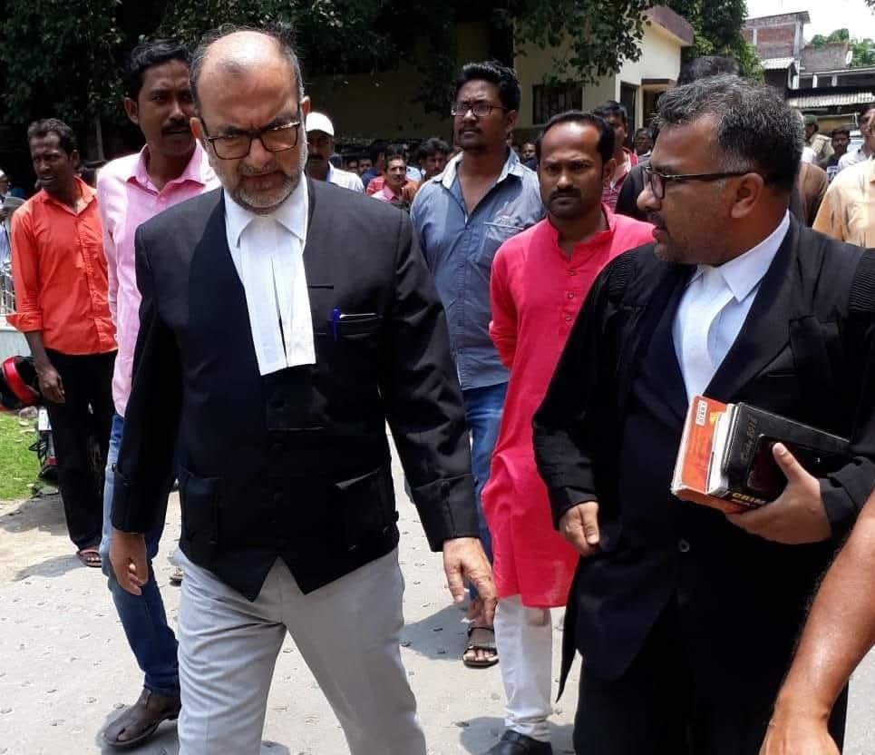 ইটাহার বিধানসভার সিপিআই প্রার্থী উৎপল দাসের পাশে দাঁড়ালেন বিকাশ রঞ্জন ভট্টাচার্য