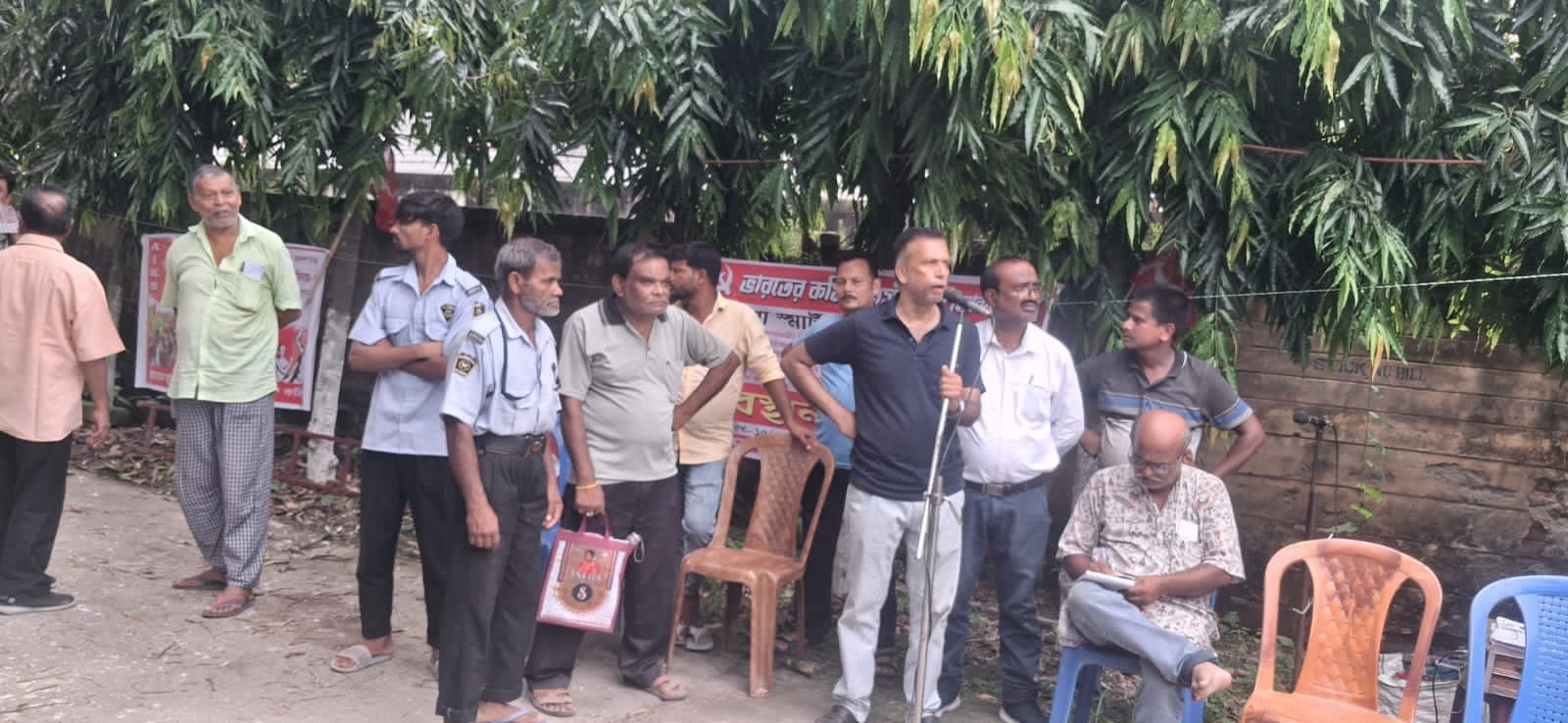 স্মার্ট মিটারের বিরুদ্ধে প্রশাসনিক দপ্তরের পাশে বিক্ষোভ অবস্থান কর্মসূচি সিপিআই(এম)-এর